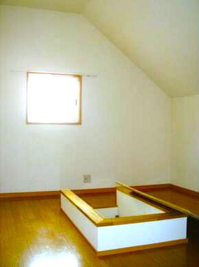 【洋室】 | ニュークレブランド城南 | 落ち着いた色調の洋室です