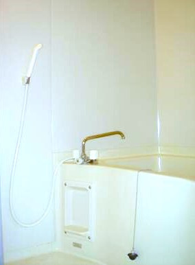 【浴室】 | ニュークレブランド城南 | コンパクトで使いやすいお風呂です