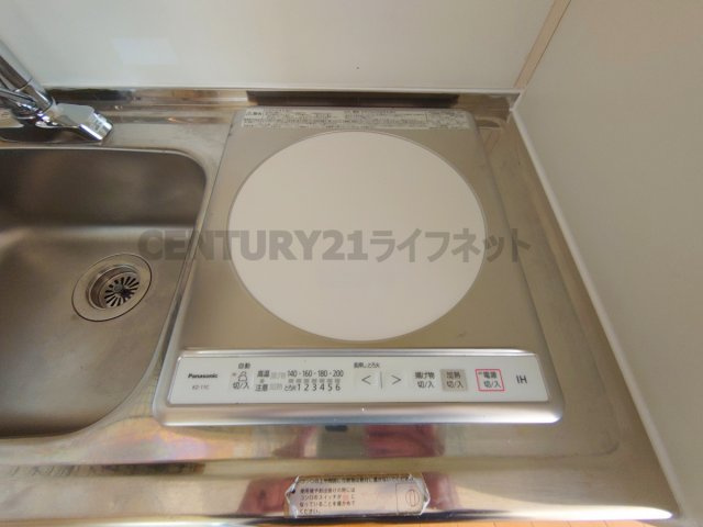 【キッチン】 | ウィスパービル