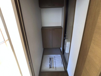 【玄関】 | ドミールＹ | 玄関（中）