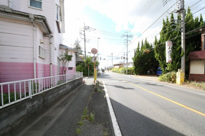 【その他】 | 久喜市鷲宮４丁目土地 | 南側前面道路（加須・幸手線　西方向）