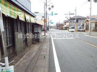 【前面道路含む現地写真】