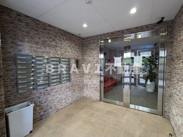 アマルフィ森ノ宮 BRAVI不動産のエントランス