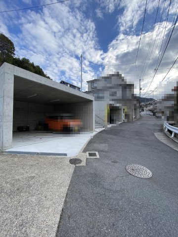 新築戸建　相田2丁目（Ｂ／ＡＢ）の前面道路含む現地写真