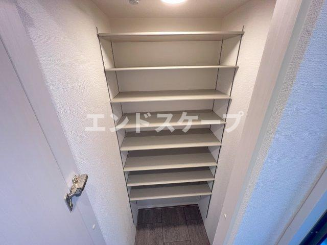 サントリーニの収納|高崎、前橋エリアのお部屋探しはエンドスケープまで！お客様の理想お聞かせ下さい♪