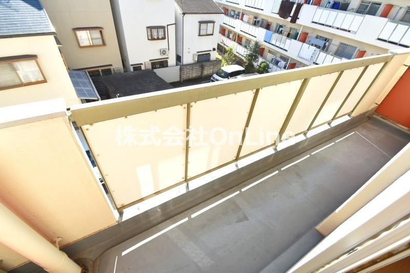 西岩崎コーポのバルコニー