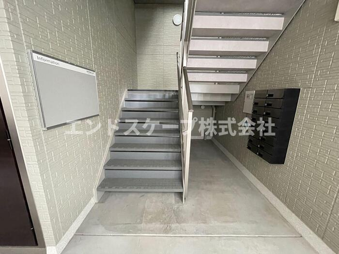 サントリーニのロビー|高崎、前橋のお部屋探しはエンドスケープまで！お客様の理想お聞かせ下さい♪