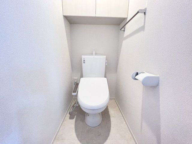 サントリーニのトイレ|高崎、前橋のお部屋探しはエンドスケープまで！お客様の理想お聞かせ下さい♪