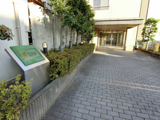 【エントランス】