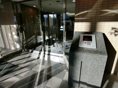 【エントランス】 | ファミール松戸五香