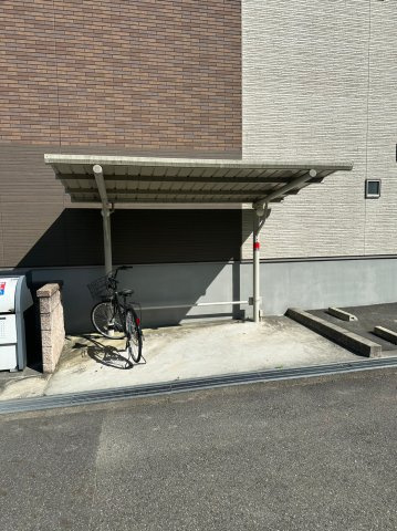 【駐輪場】の画像