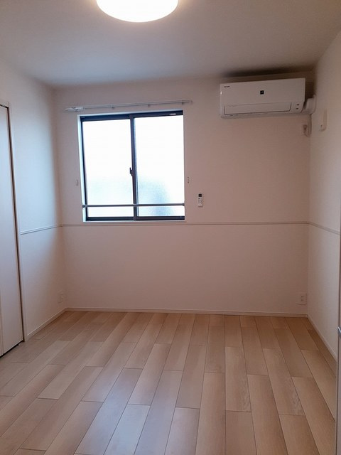 リビングフォレスト.Tの洋室