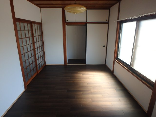 R5年リノベ東町借家の洋室|東町　リノベ東町借家2F　1LDK　洋室