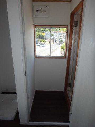 R5年リノベ東町借家のその他|東町　リノベ東町借家2F　1LDK　脱衣所