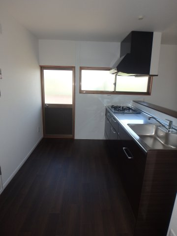 R5年リノベ東町借家のキッチン|東町　リノベ東町借家2F　1LDK　キッチン