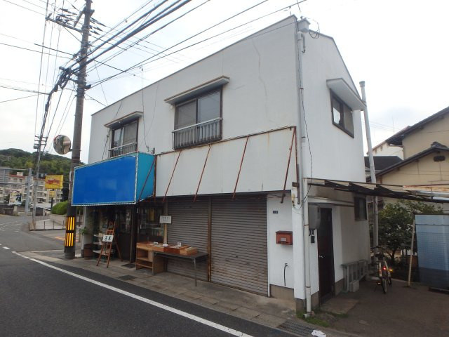 R5年リノベ東町借家の外観|東町　リノベ東町借家2F　1LDK　外観