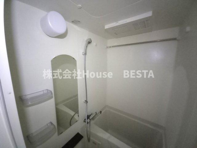 プレサンス兵庫ヴィアーレの浴室