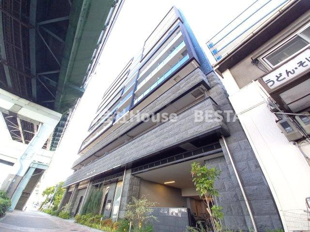 プレサンス兵庫ヴィアーレの外観