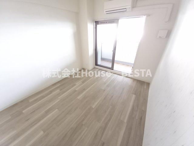 プレサンス兵庫ヴィアーレの洋室