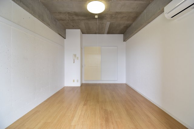 グランソシエ浪速IIの居間・リビング