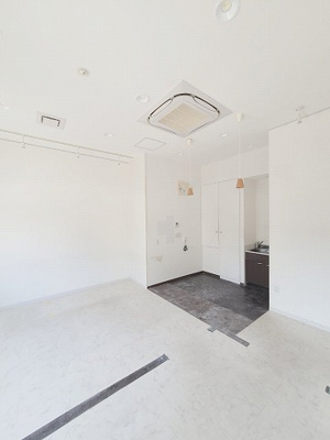 【洋室】 | 玉造温泉街貸店舗