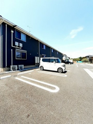【駐車場】 | プリムラ | 駐車場に車を止められます