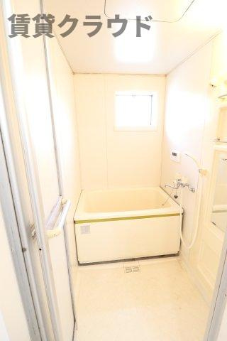 メゾンブランシュ弐番館の浴室|お風呂です