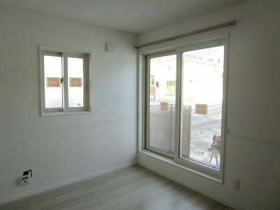 【居間・リビング】 | セントラルビレッヂ | 5.2帖洋室