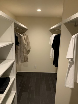 【収納】 | 菰野町大字菰野　モデルハウス販売 | ウォークインクローゼット