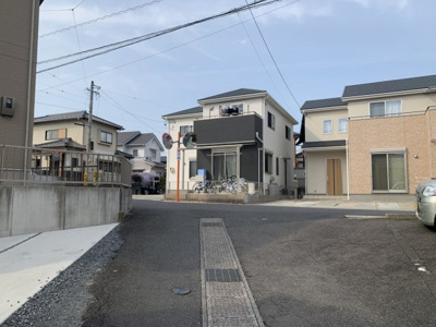 【前面道路含む現地写真】 | 菰野町大字菰野　モデルハウス販売 | 前面道路