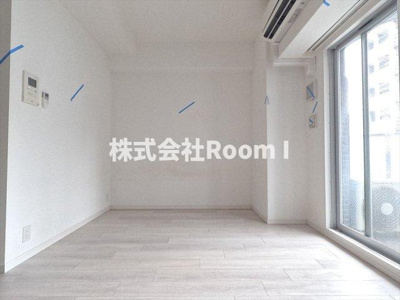 【寝室】 | スワンズシティ堺筋本町 | 広くて明るい寝室
