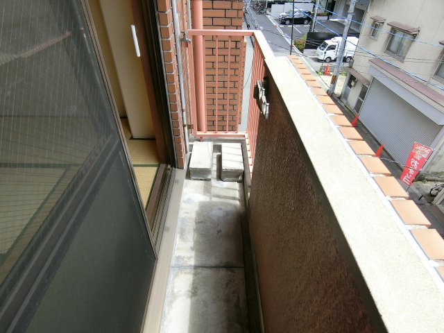 【バルコニー】 | メゾン浪速