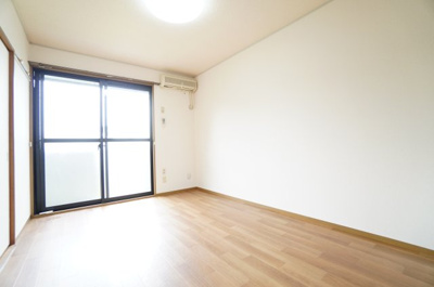 【洋室】 | エスポワール壱番館 | ※同物件・同タイプの写真です。