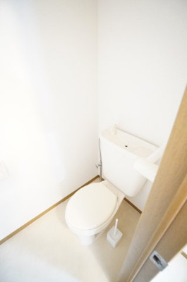 【トイレ】 | エスポワール壱番館 | ※同物件・同タイプの写真です。