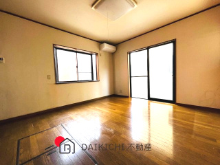 【居間・リビング】 | 熊谷市拾六間　中古戸建