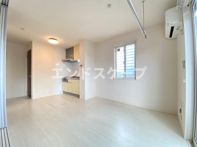 シャトレグランの居間・リビング|高崎、前橋エリアのお部屋探しはエンドスケープまで！お客様の理想お聞かせ下さい♪