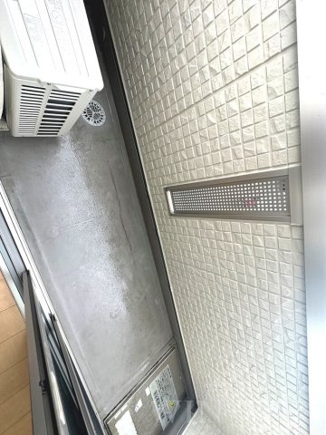 プレミール上野 A棟のバルコニー