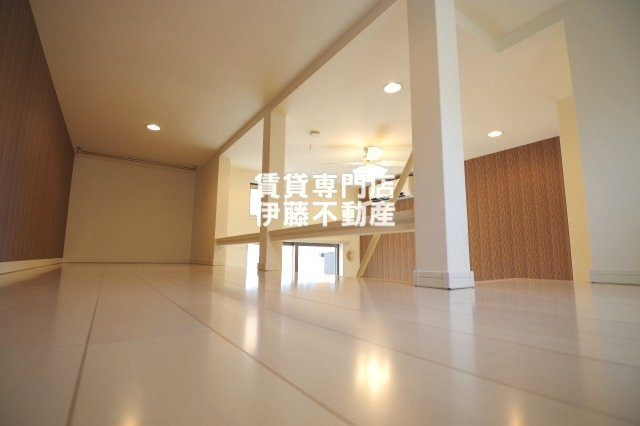 セレーノオオゾネの内装|ロフト