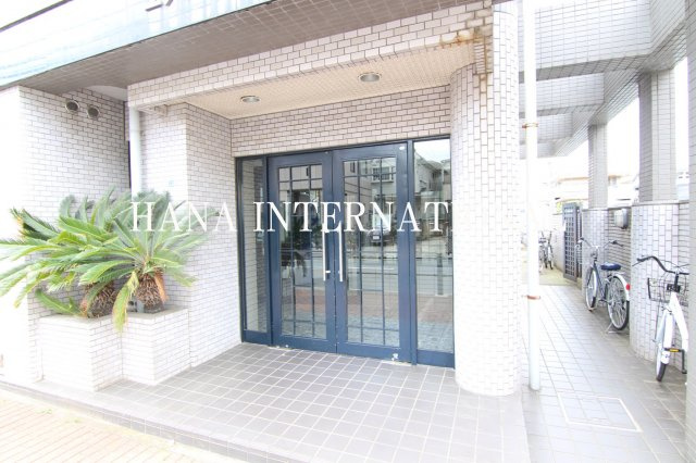 エメラルドコーポのエントランス