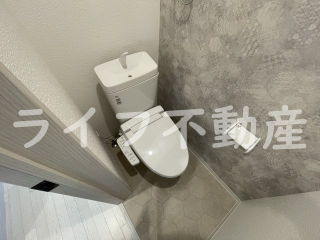 ティアラ北巽のトイレ|落ち着いた色調のトイレです