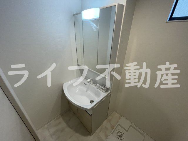 ティアラ北巽の独立洗面台|使いやすい独立洗面台です