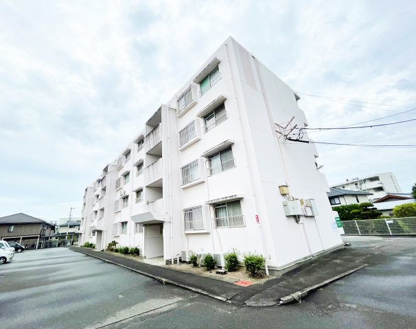 加渡ビルの外観