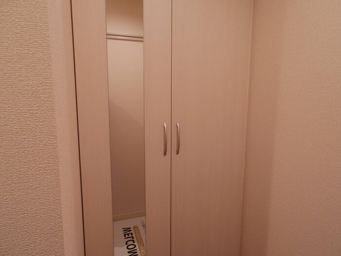 シェグラヴェートの収納|シューズボックス