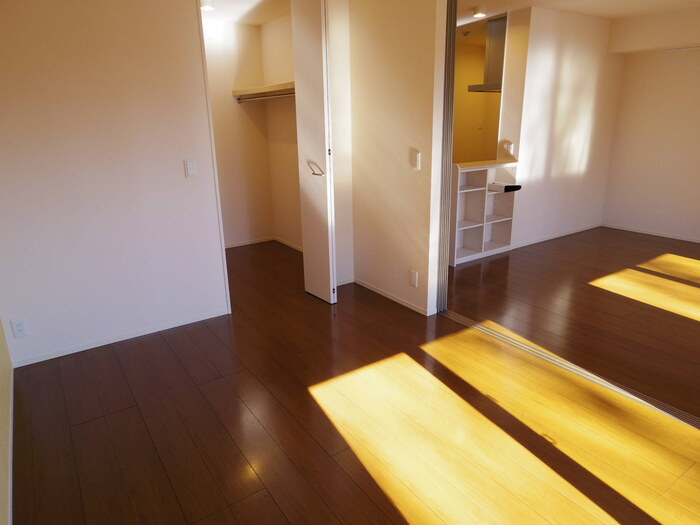 シェグラヴェートの内装|室内全景