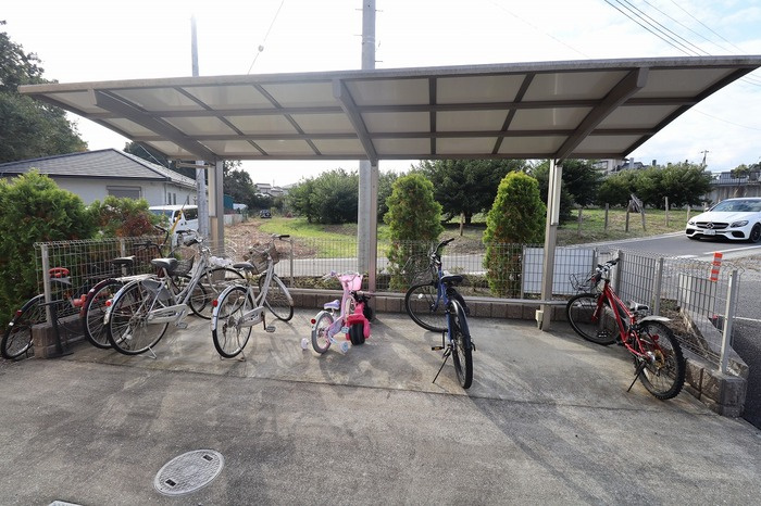 シェグラヴェートのその他共用部分|駐輪場