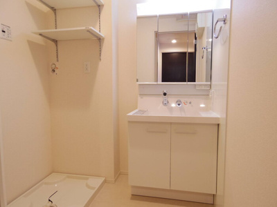 【独立洗面台】 | シェグラヴェート | 三面鏡付洗面化粧台