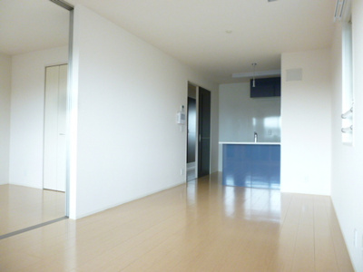 【居間・リビング】 | パラディーゾ | 参考写真（同物件別部屋）