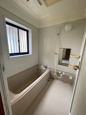【浴室】 | 根岸アパート | ゆったり過ごせるお風呂です