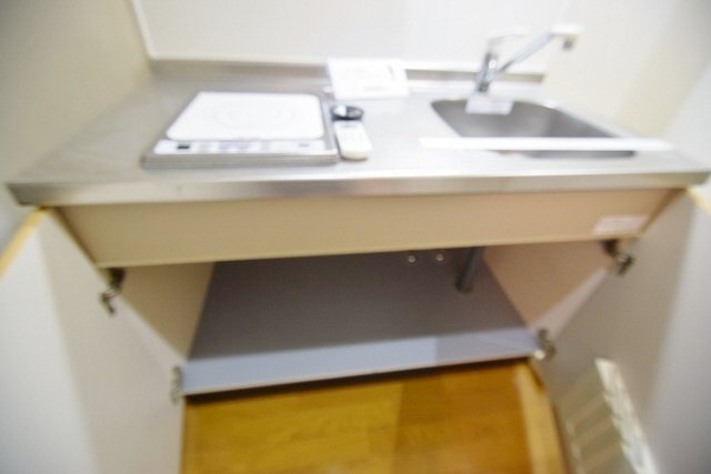 S-FORT船橋rootsのキッチン|キッチン下に収納あります