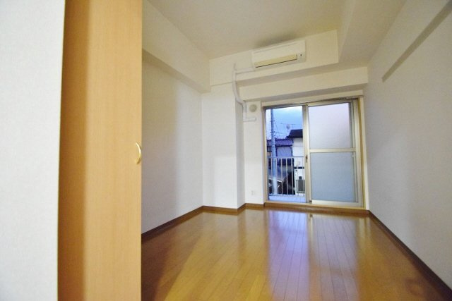 S-FORT船橋rootsの居間・リビング|洋室6.6帖